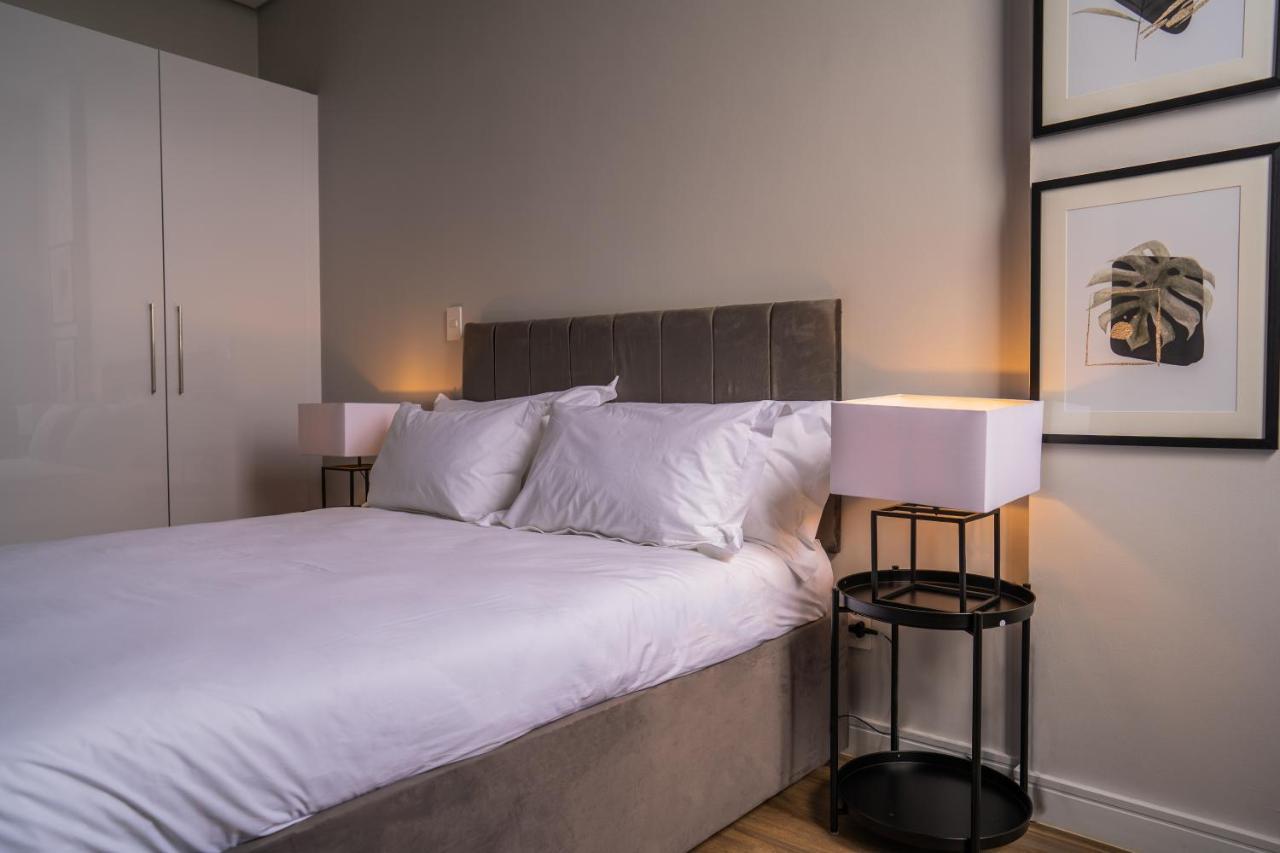 Reserved Suites Illovo Hotel Johannesburg Esterno foto
