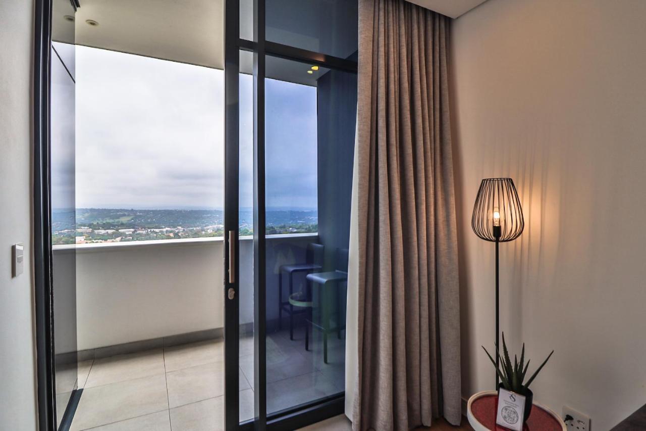 Reserved Suites Illovo Hotel Johannesburg Esterno foto