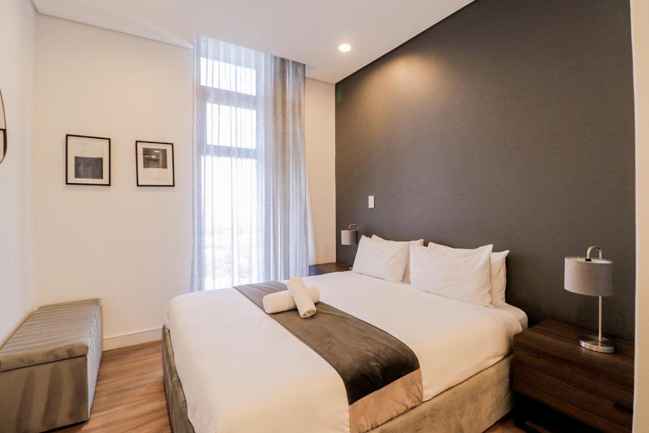 Reserved Suites Illovo Hotel Johannesburg Esterno foto